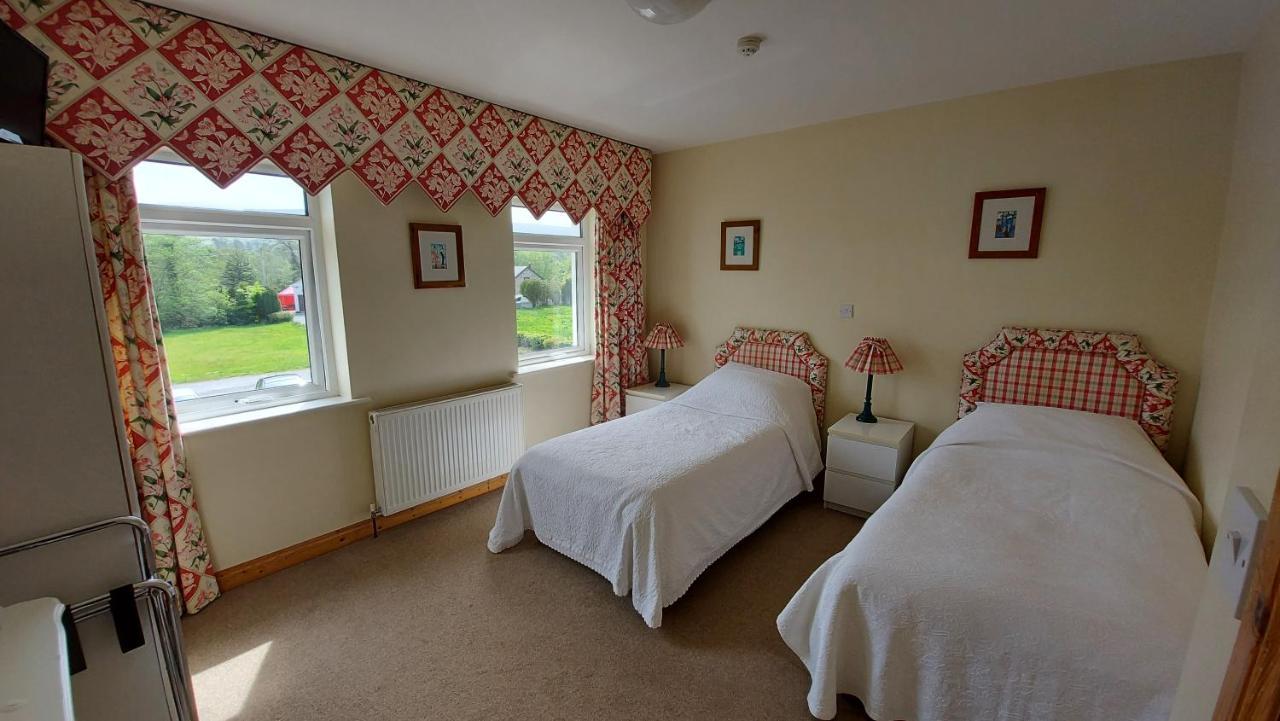 Hotel Clancys Of Glenfarne Habitación foto